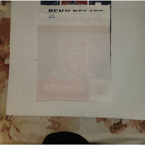 🆕️🧻2025 Penn Relays Microfiber Rally Towel - Picture 3 of 4